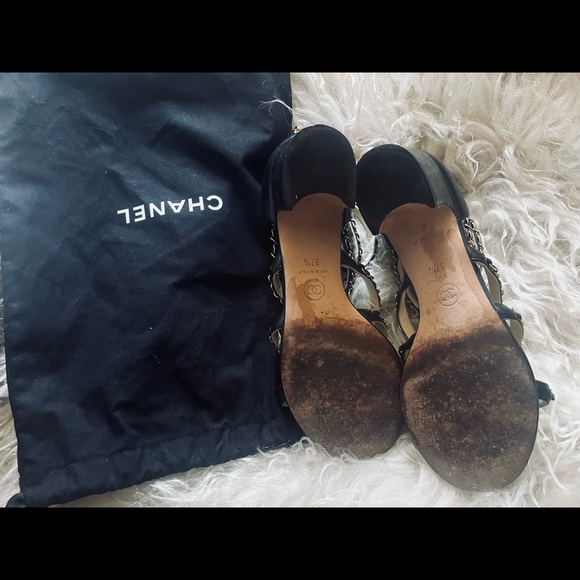 Chanel 2016 Interlocking CC Logo Gladiator Sandals, Size US 7.5, IT 37.5, Black - Picture 6 of 10